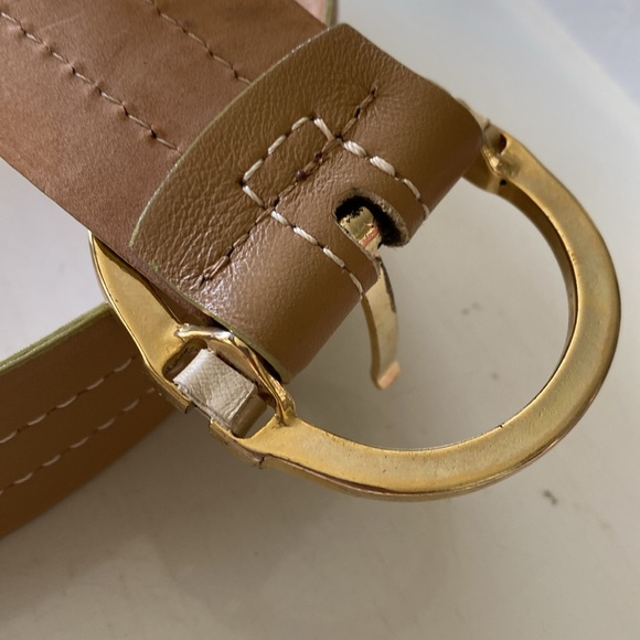 Carlisle Tan Leather Belt White Stitch Gold Tone Buckle. Made in Italy. - Picture 6 of 7